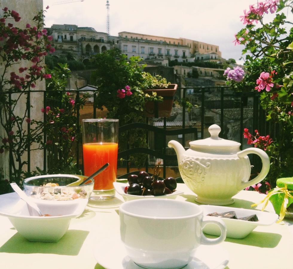 Bed and Breakfast I Tetti Di Siciliando Модика Экстерьер фото