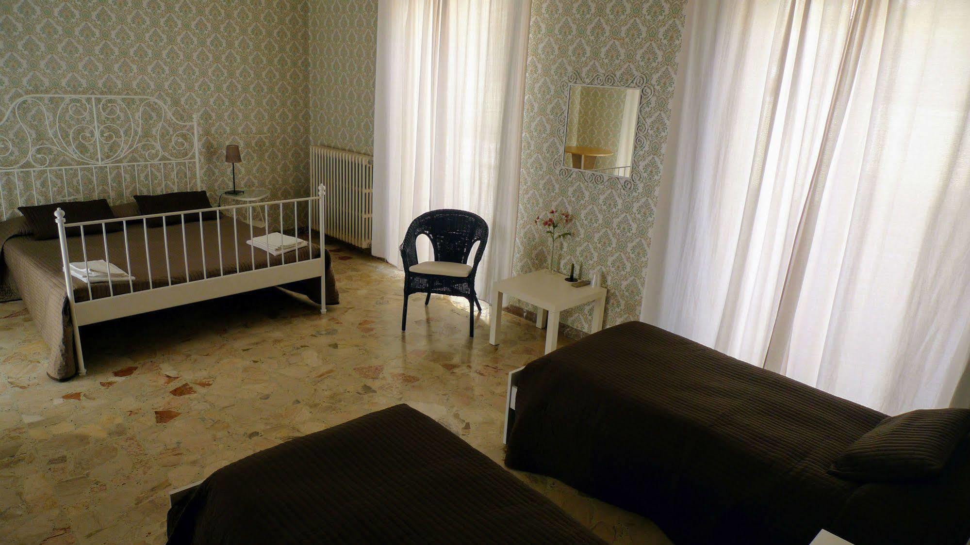 Bed and Breakfast I Tetti Di Siciliando Модика Экстерьер фото