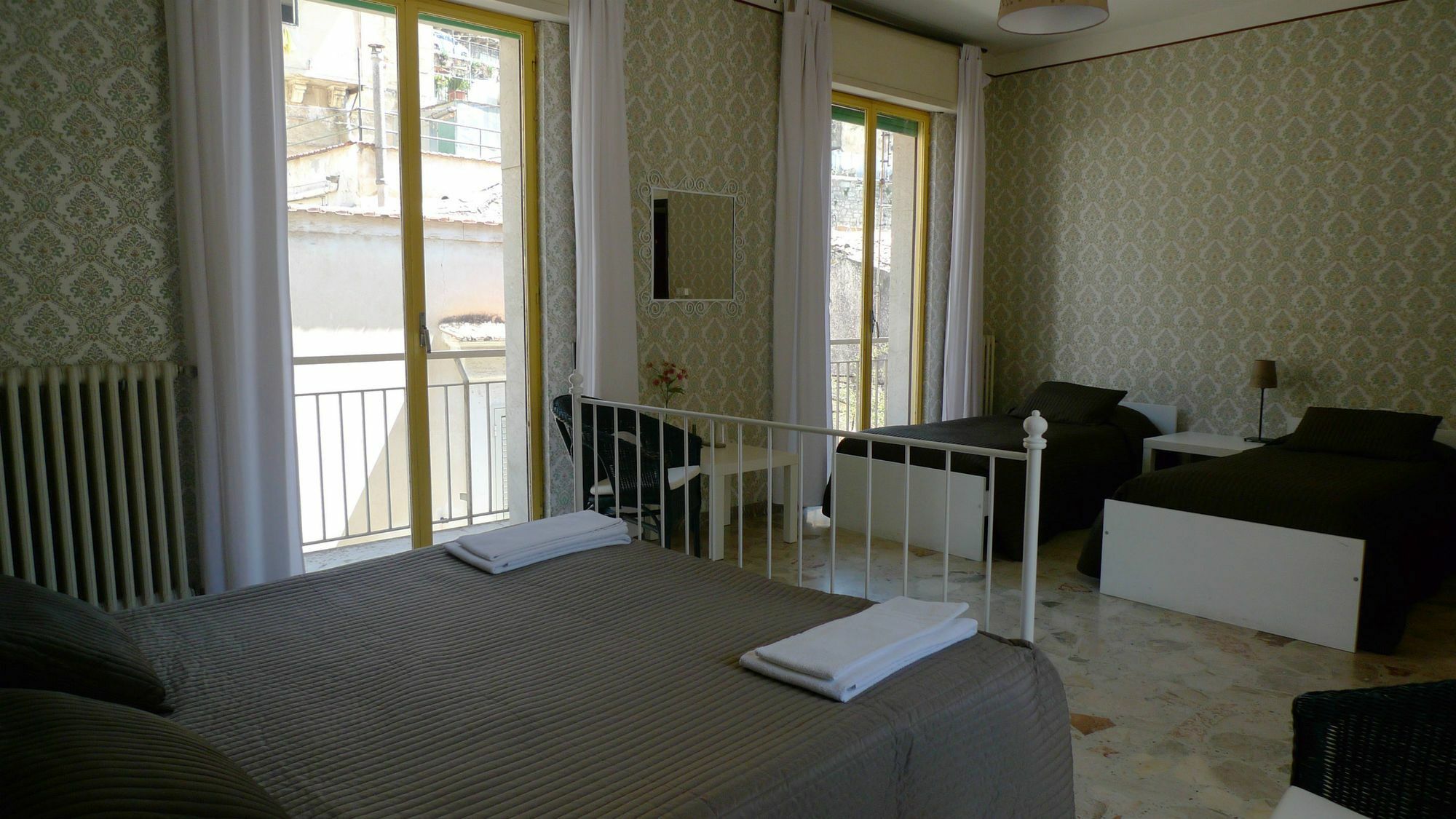 Bed and Breakfast I Tetti Di Siciliando Модика Экстерьер фото